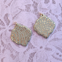 Load image into Gallery viewer, Sage Green Crackled Gold Foil Earrings