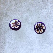 Load image into Gallery viewer, White and gold flowers on a purple background stud earrings

